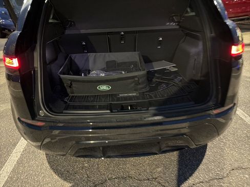 Used 2022 Land Rover Range Rover Evoque SE image 12