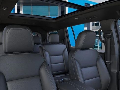 New 2026 Chevrolet Traverse LT image 24