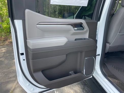 New 2026 Chevrolet Silverado 1500 LT Trail Boss w/ LT Trail Boss Premium Package AWD/4WD image 17