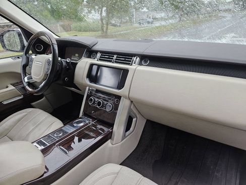Used 2014 Land Rover Range Rover HSE AWD/4WD image 18