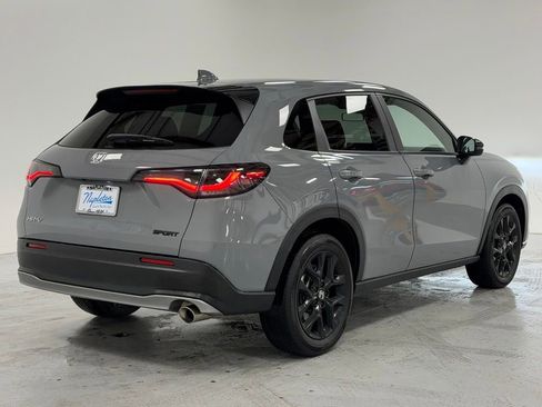 Used 2023 Honda HR-V Sport image 4
