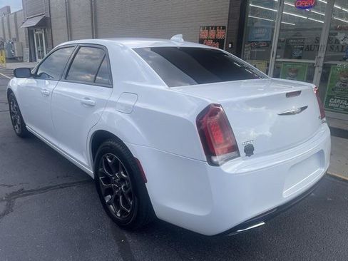 Used 2018 Chrysler 300 S AWD/4WD image 6
