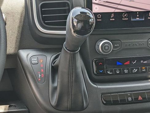 New 2026 RAM ProMaster 2500 w/ Premium Convenience Group FWD image 12