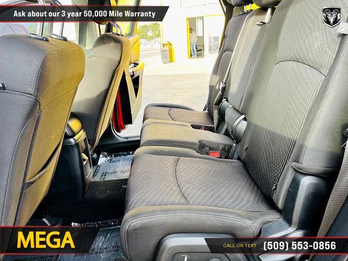 Used 2018 Dodge Journey SXT w/ Blacktop Package image 22