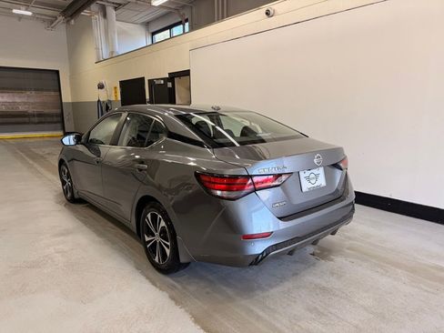 Used 2021 Nissan Sentra SV FWD image 3