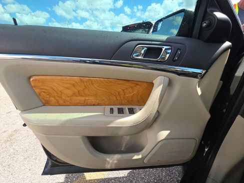 Used 2011 Lincoln MKS AWD w/ 102A Rapid Spec Order Code image 12