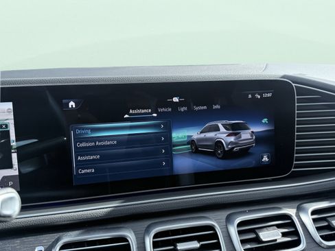 Used 2025 Mercedes-Benz GLE 450e 4MATIC w/ AMG Line Exterior image 60