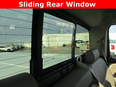 Used 2015 GMC Sierra 2500 Denali w/ Duramax Plus Package image 24