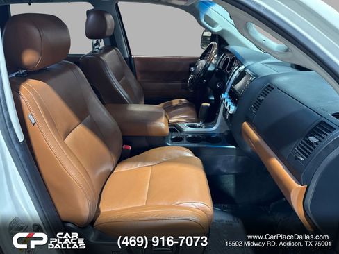 Used 2010 Toyota Sequoia Platinum AWD/4WD image 23