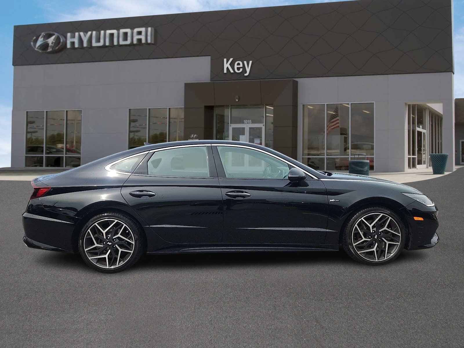 Used 2023 Hyundai Sonata N Line FWD image 3