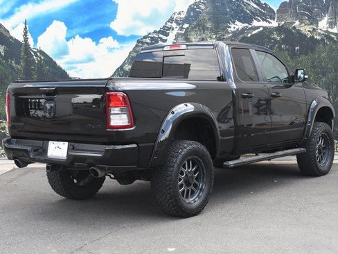 Used 2022 RAM 1500 Big Horn w/ Night Edition AWD/4WD image 3