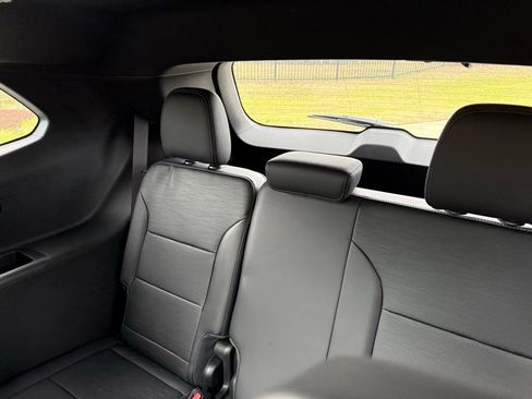 New 2026 Buick Enclave Sport Touring w/ Super Cruise Package image 24