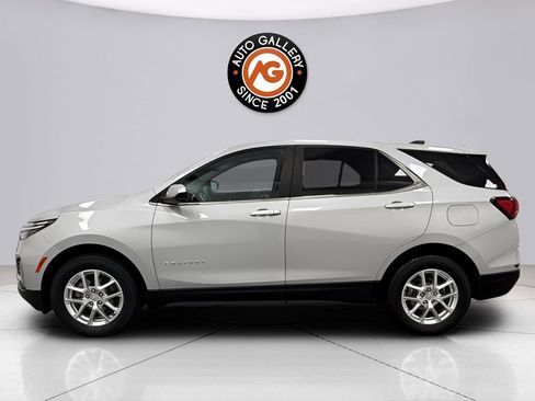 Used 2022 Chevrolet Equinox LT AWD/4WD image 3