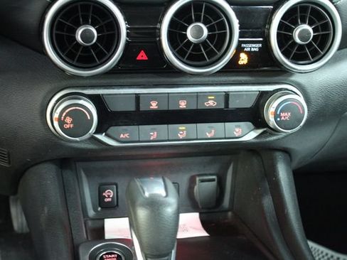 Used 2024 Nissan Sentra SV FWD image 20