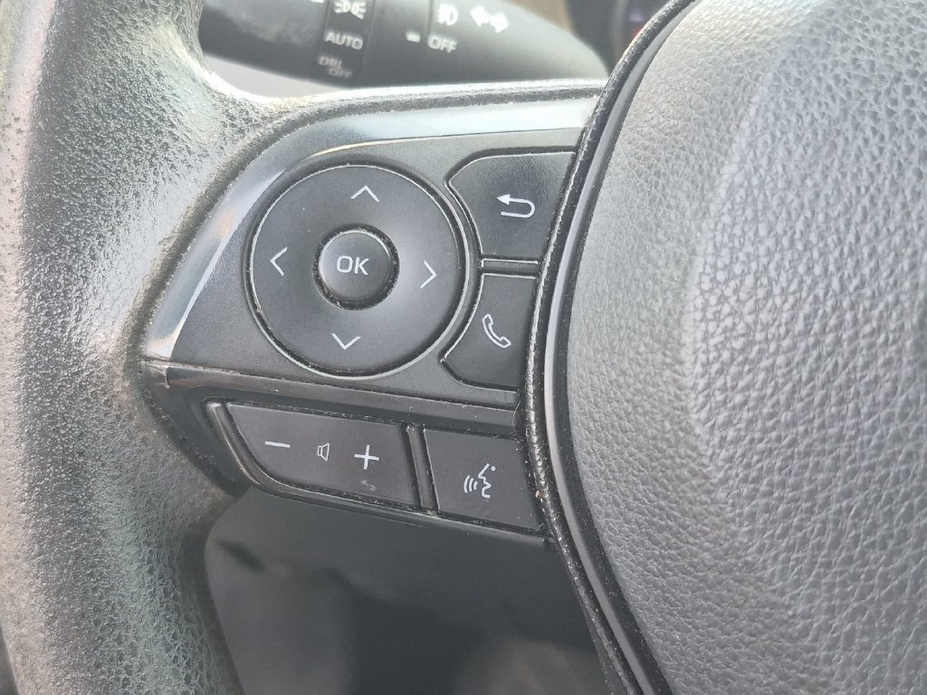 Used 2020 Toyota RAV4 XLE AWD/4WD image 24