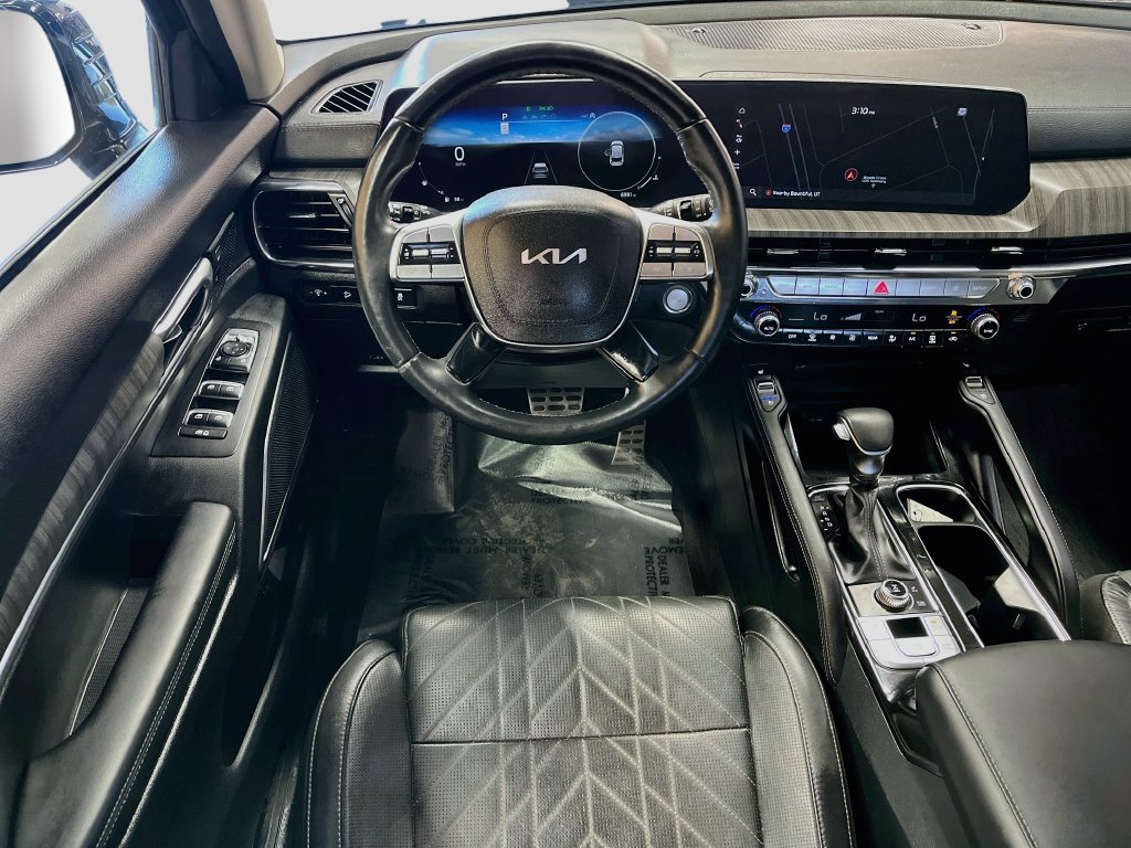 Used 2025 Kia Telluride SX w/ SX Captain's Chair Package AWD/4WD image 24