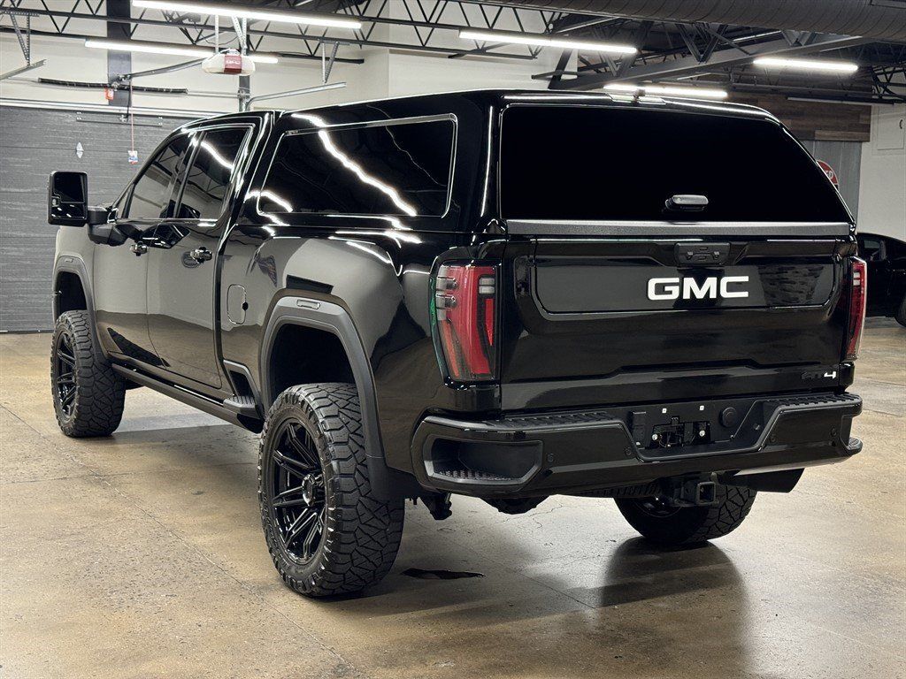 Used 2024 GMC Sierra 2500 AT4 w/ AT4 Premium Plus Package AWD/4WD image 10