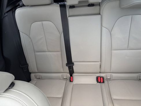 Used 2023 Volvo XC40 B5 Plus w/ Protection Package Premier image 28