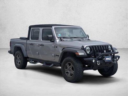 Used 2020 Jeep Gladiator Sport w/ Quick Order Package 24S AWD/4WD image 3