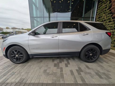 Used 2022 Chevrolet Equinox LS image 7