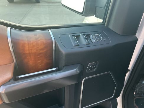 Used 2017 Ford F150 Limited w/ Trailer Tow Package image 14