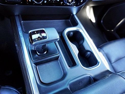 Used 2022 Chevrolet Silverado 1500 RST w/ Convenience Package II AWD/4WD image 32