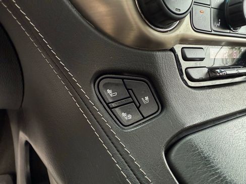 Used 2018 GMC Yukon Denali image 50