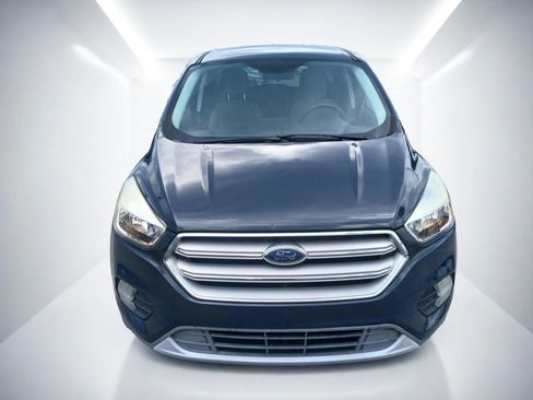 Used 2019 Ford Escape SE FWD image 3