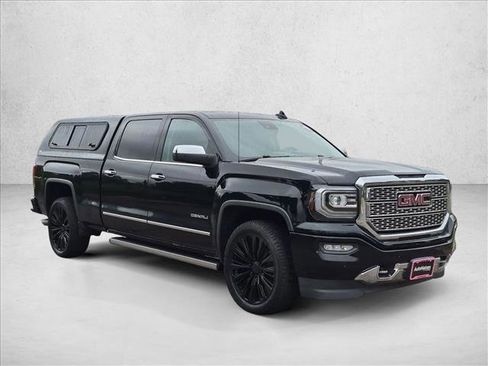 Used 2017 GMC Sierra 1500 Denali w/ Denali Ultimate Package AWD/4WD image 3