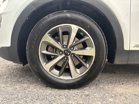 Used 2019 Kia Sorento EX AWD/4WD image 10