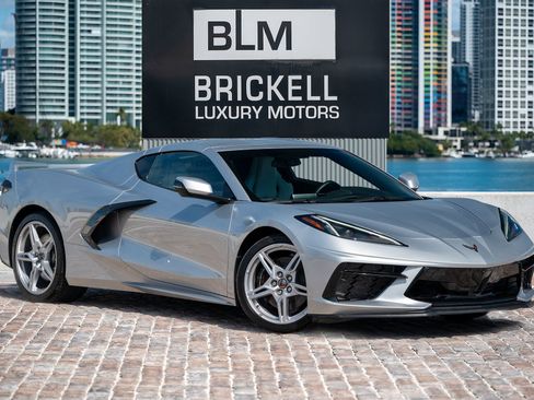 Used 2020 Chevrolet Corvette Stingray w/ Z51 Performance Package image 1