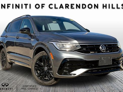 Used 2022 Volkswagen Tiguan SE R-Line image 1