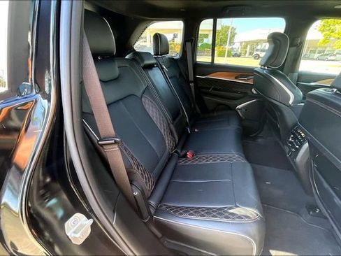 Used 2024 Jeep Grand Cherokee Summit AWD/4WD image 27