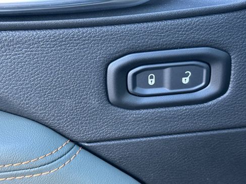 New 2026 Jeep Gladiator Mojave image 13