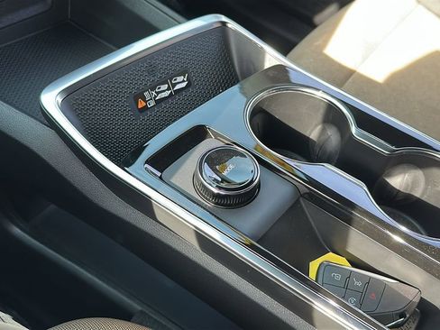 New 2026 Chevrolet Equinox ACTIV FWD image 23