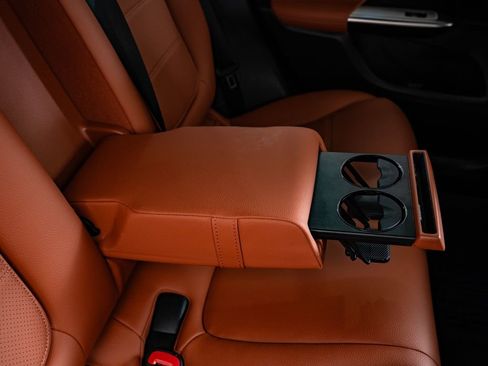 Certified 2025 Mercedes-Benz GLC 300 4MATIC image 44