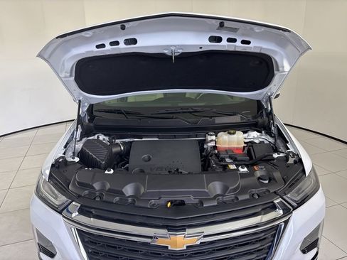 Used 2023 Chevrolet Traverse LS w/ Safety Package image 10