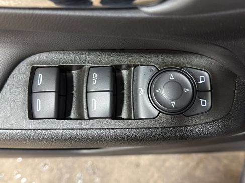 Used 2023 Chevrolet Equinox LT image 10