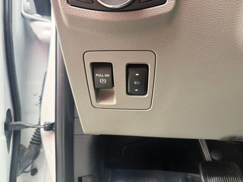 Used 2019 Ford F150 XLT w/ Equipment Group 301A Mid RWD image 8