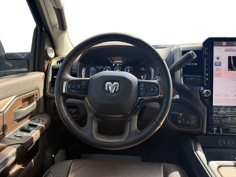 New 2025 RAM 2500 Limited AWD/4WD image 12