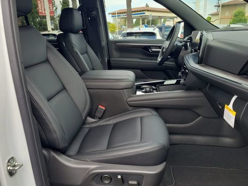 New 2026 Chevrolet Tahoe LS w/ LS Custom Edition RWD image 17