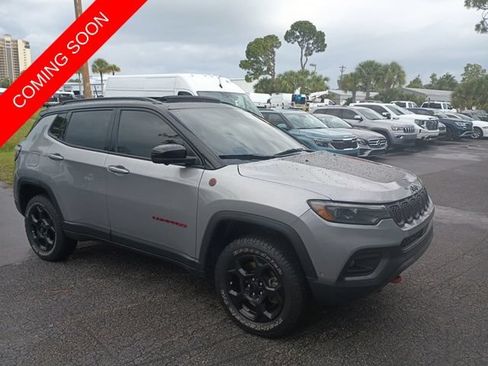 Certified 2023 Jeep Compass Trailhawk w/ Trailhawk Elite Group AWD/4WD image 6