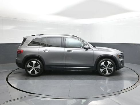 Used 2024 Mercedes-Benz GLB 250 4MATIC image 26