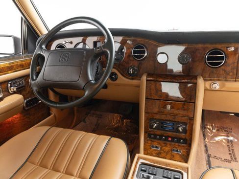 Used 1998 Rolls-Royce Silver Spur image 12