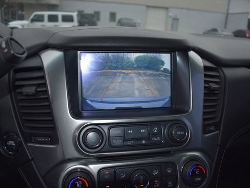 Used 2019 Chevrolet Tahoe LT image 18