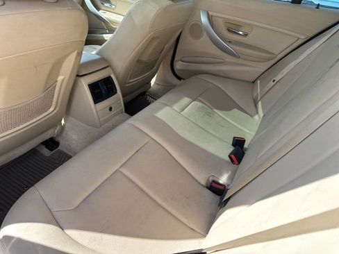 Used 2014 BMW 320i xDrive Sedan AWD/4WD image 13