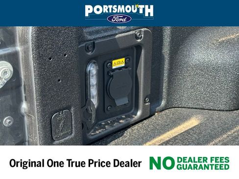 New 2025 Ford Maverick Lobo image 19