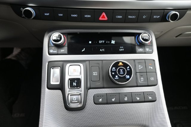 Used 2025 Hyundai Palisade Calligraphy AWD/4WD image 14