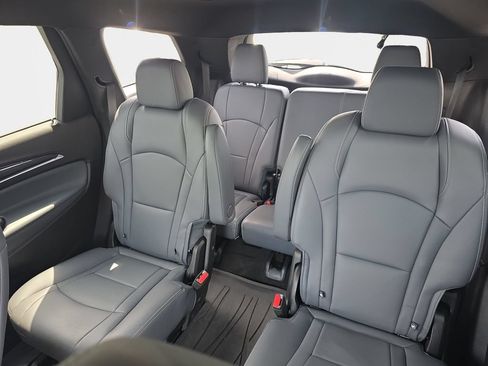 Used 2023 Buick Enclave Essence w/ LPO, Floor Liner Package AWD/4WD image 19