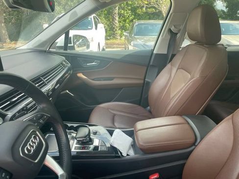 Used 2018 Audi Q7 3.0T Prestige w/ Prestige Package AWD/4WD image 9